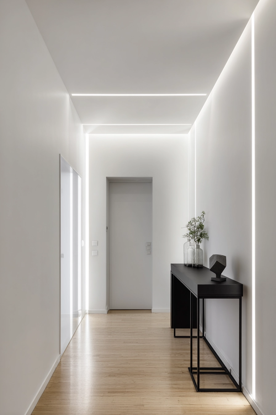 small narrow hallway ideas 27